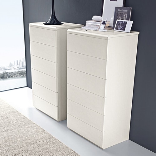 Biela komoda do spalne