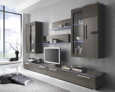 Čierna obývacia stena