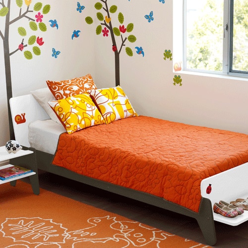 Moderná detská posteľ