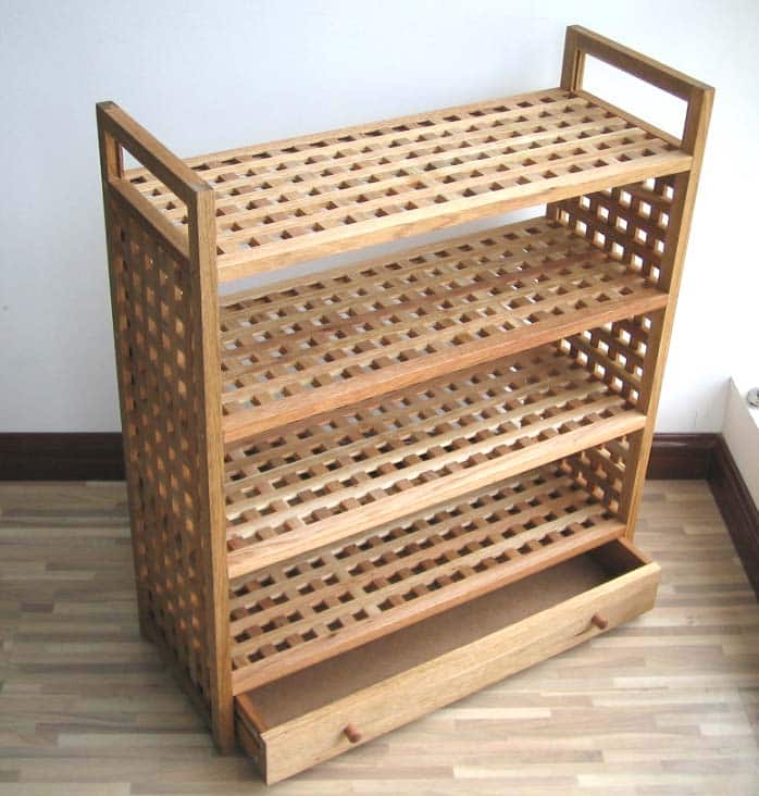 Drevena policka na topanky