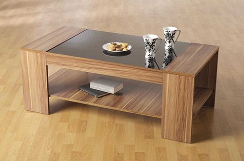 Drevený konferenčný stolík