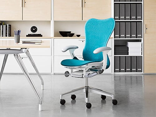Moderné kancelárske kreslo - Herman Miller