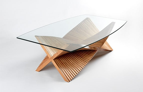 Kreativny konferencny stolik