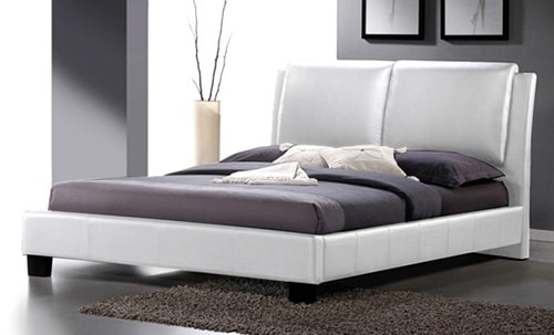 Moderná čalúnená posteľ