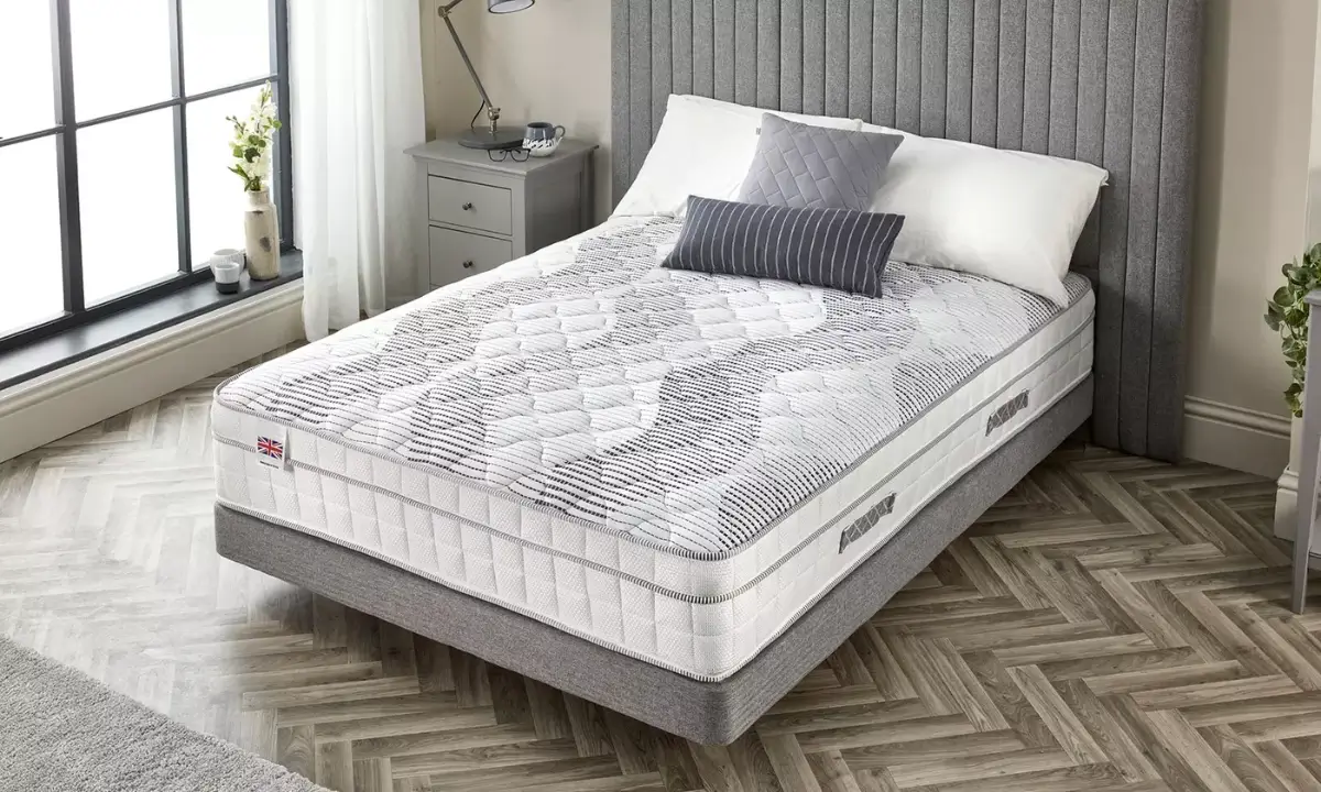 Posteľ - matrac z pamäťovej peny