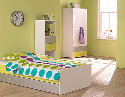 Posteľ s úložným priestorom