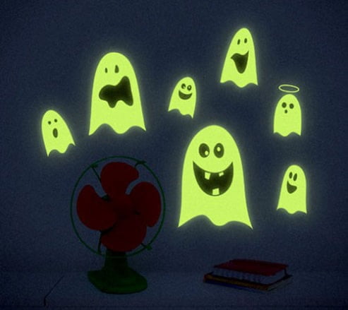 Svietiaca nalepka - duchovia