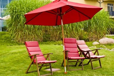 Cerveny zahradny slnecnik